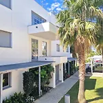 Apartment Garden Level - 300 M To Cabopino Golf Marbella